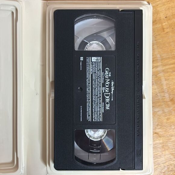 Vintage Disney The Classics VHS The Great Mouse Detective Video Cassette - Picture 7 of 7